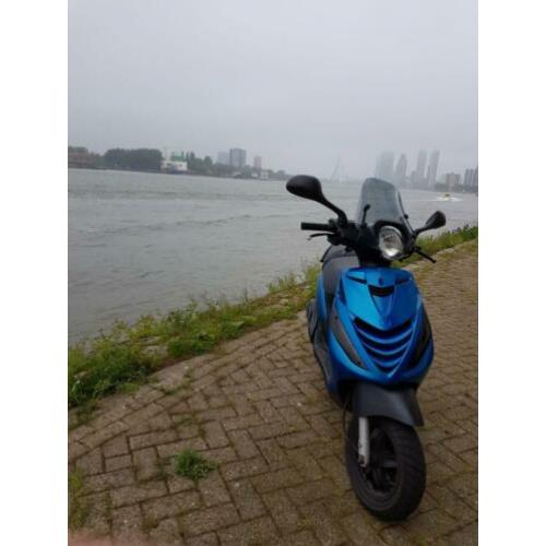 Piaggio zip 4t snor TOPSTAAT! SPORTLOOK!