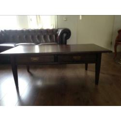 Salontafel met twee lades