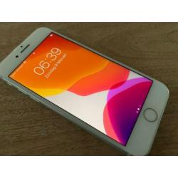 Iphone 8 64 GB wit in zeer goede staat