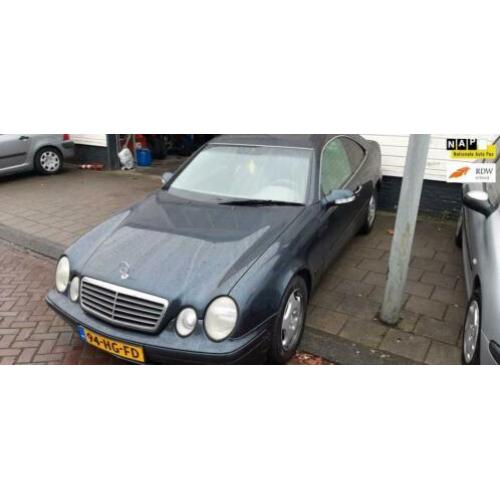 Mercedes-Benz CLK-klasse Coupé 200 K. Elegance ECC.Leder