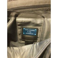 Piquadro messenger / laptoptas zwart