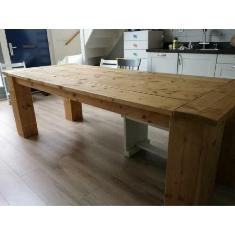 Prachtige grote tafel
