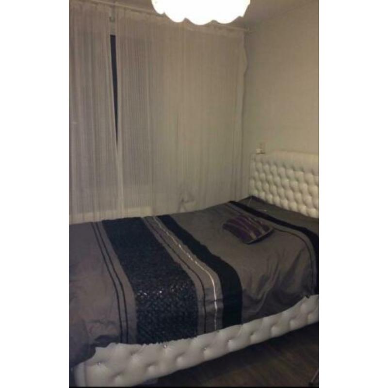 Boxspring met opbergruimte 140x200 wit
