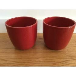 2 Rode bloempotten 14 cm hoog