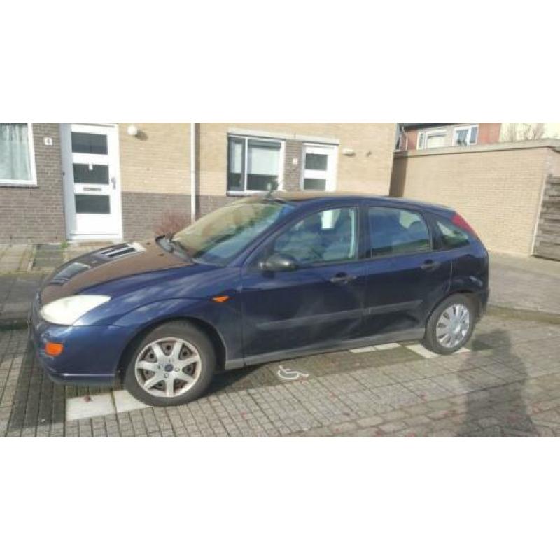 Ford Focus 1.6 I 1999 Blauw