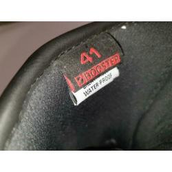 NIEUWE Booster Reivo mt 41 van € 109,95 voor € 79,95