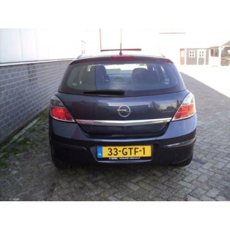 Opel Astra 1.6 Temptation