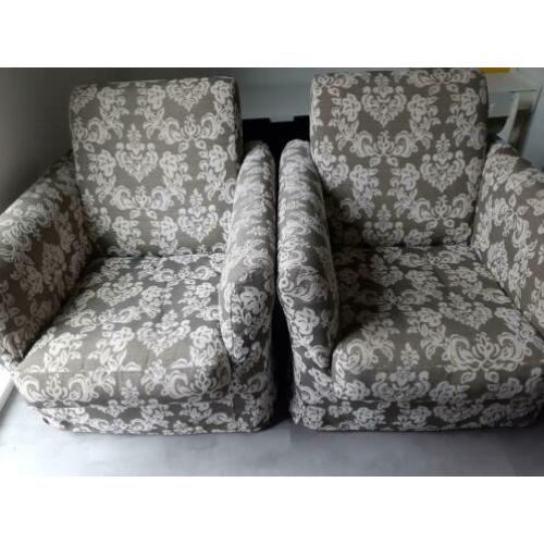 2 nette en stevig zittende fauteuils