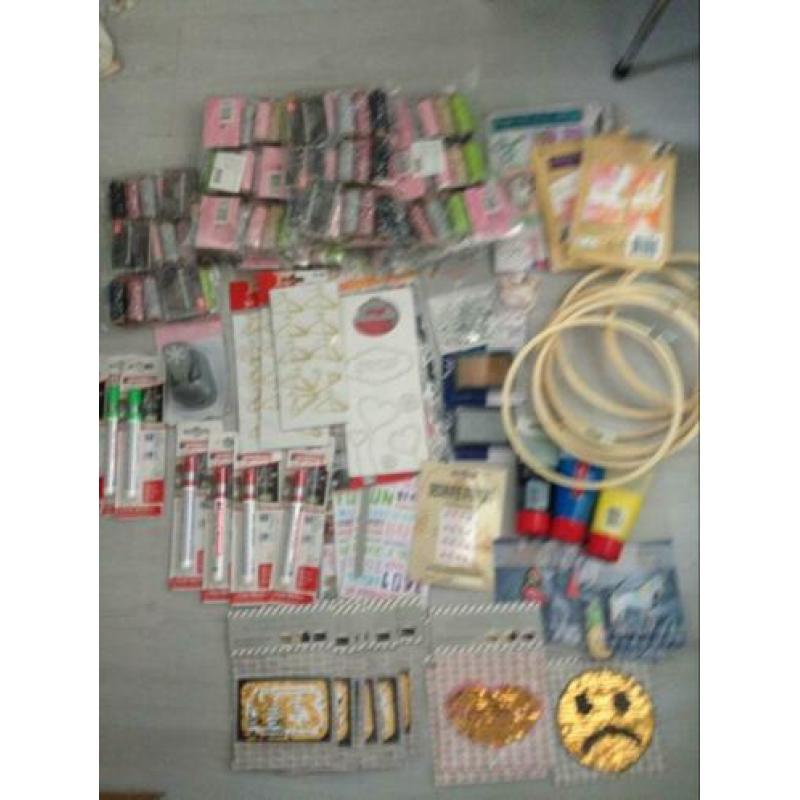 Partij hobby artikelen 83 stuks