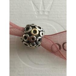 Pandora bedel met goud