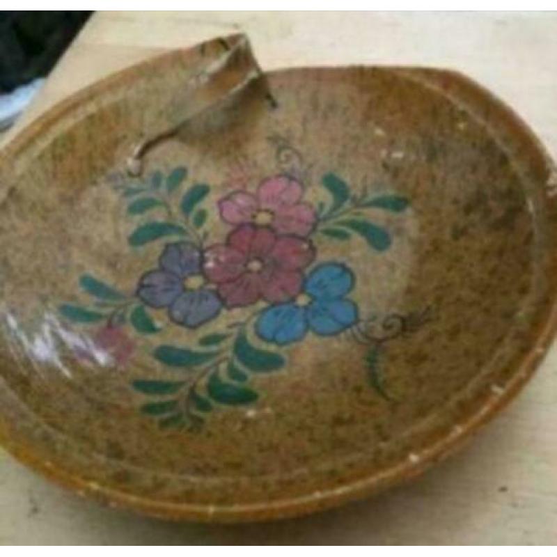 Koud Geglazuurde Schaal min.100 jaar oud , zie fotos 18 cm