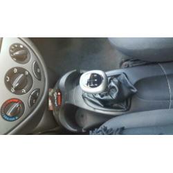 Ford Focus 1.6 I 1999 Blauw
