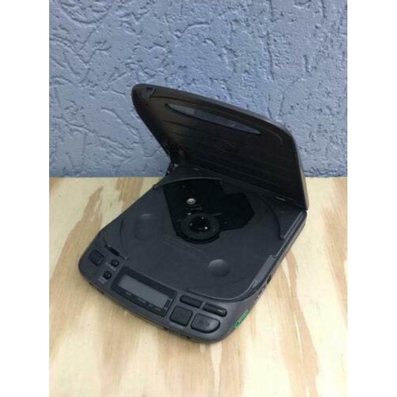 Sony D-202