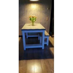 Super mooie eettafel en bankje greywash/wit 1.40x0.80