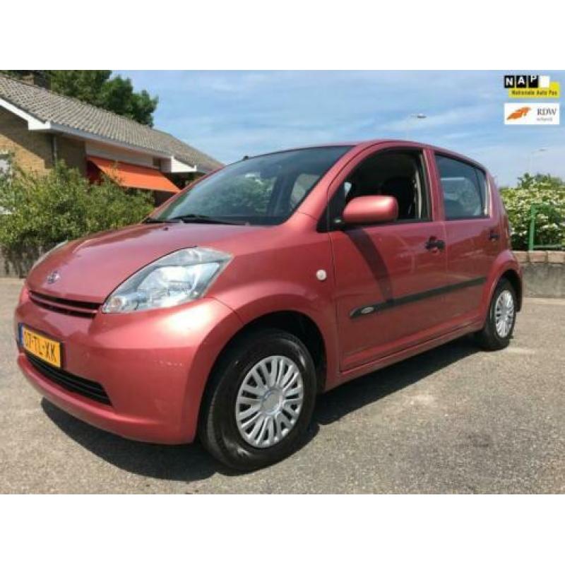 Daihatsu Sirion 2 1.0-12V Trend * 1ste Eig.! / Elektr. Pakke