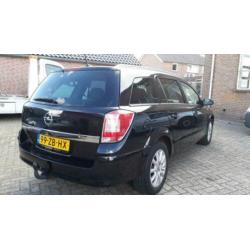 Opel Astra 1.6 16V 85KW St.wgn. 2007 Zwart met leer/navi
