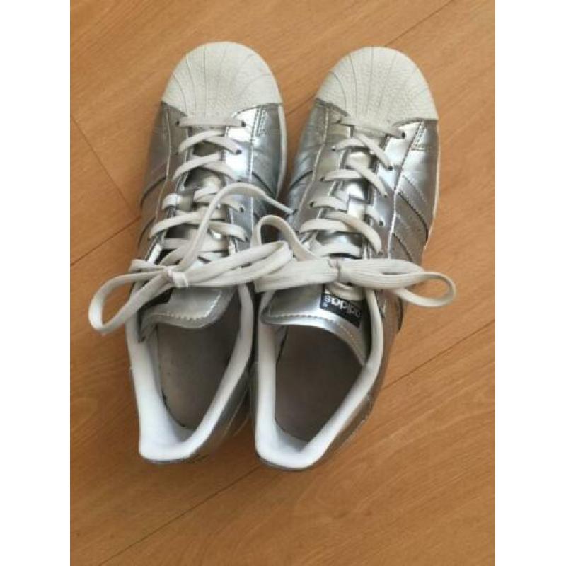 Adidas superstar dames zilver maat 40