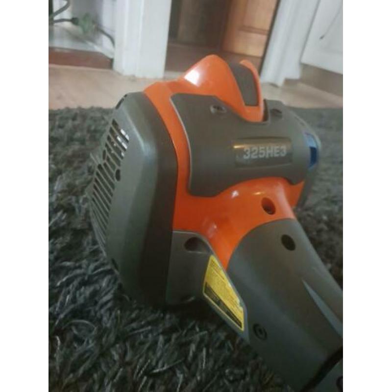 Husqvarna 325 HE3 stokheggenschaar NIEUWSTAAT 2017