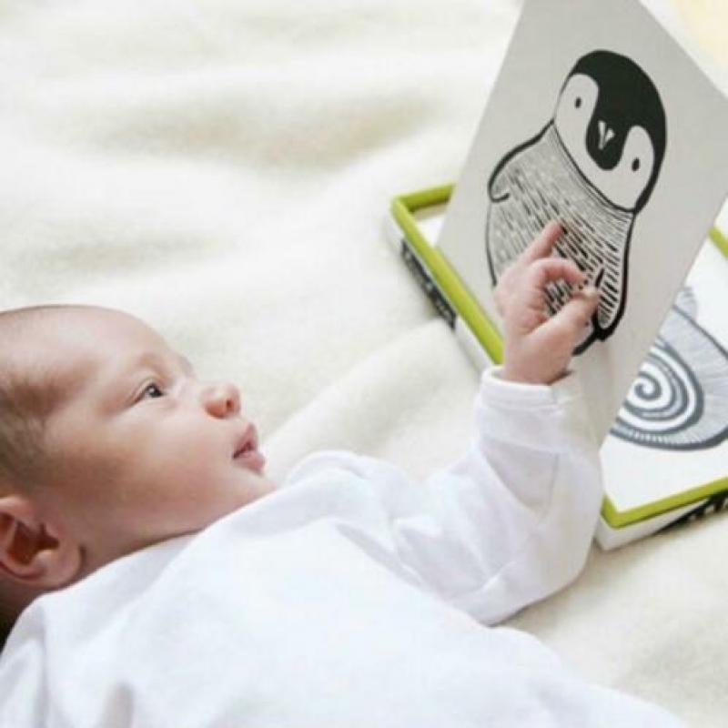 Wee gallery - Art Card For Baby