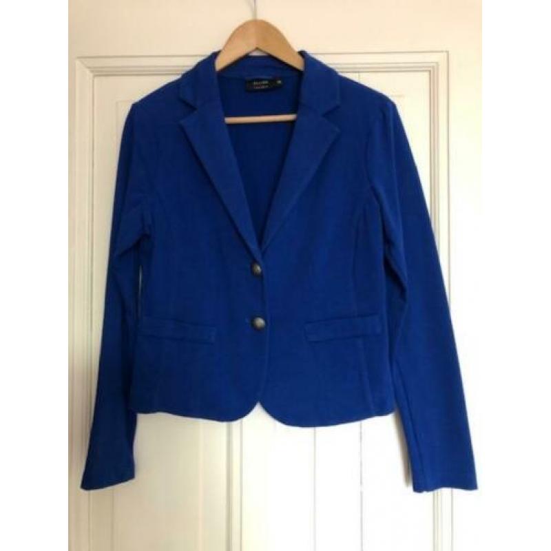 Elvira felblauwe Blazer maat 40(38)