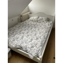 Houten bed (140x200) inclusief lattenbodem