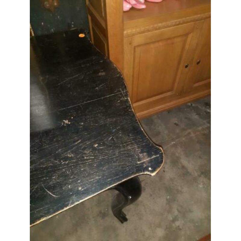 Antieke geleefde barok tafel Queen Ann van €120 voor €95