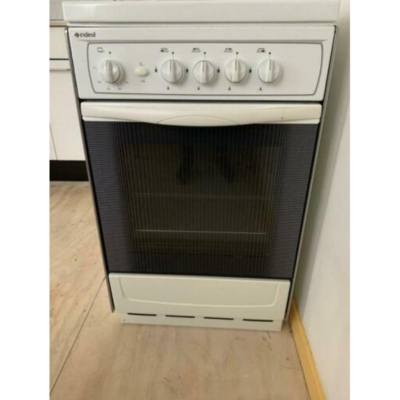 Indesit oven + gasfornuis