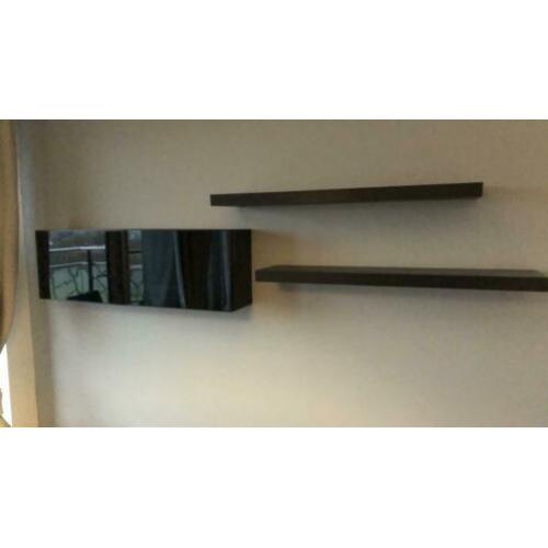 Wandkastjes 2x & wandplanken 2x