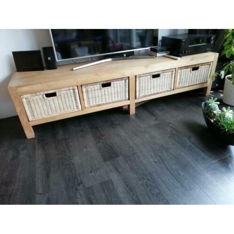 Teakhouten tv meubel met manden