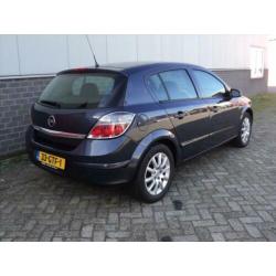 Opel Astra 1.6 Temptation