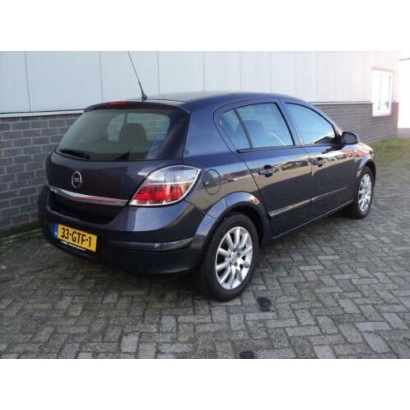 Opel Astra 1.6 Temptation