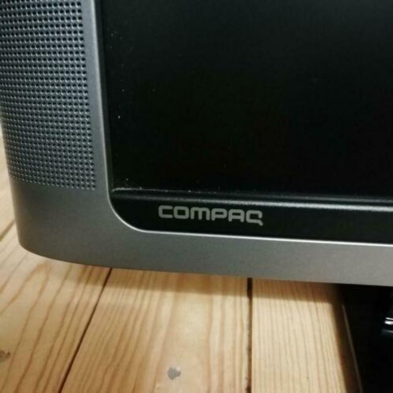 19 inch monitor