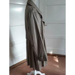 superleuke trenchcoat maat 44