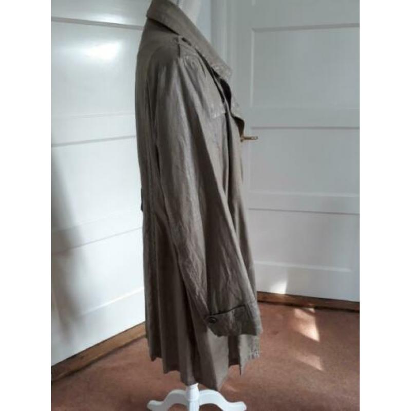 superleuke trenchcoat maat 44