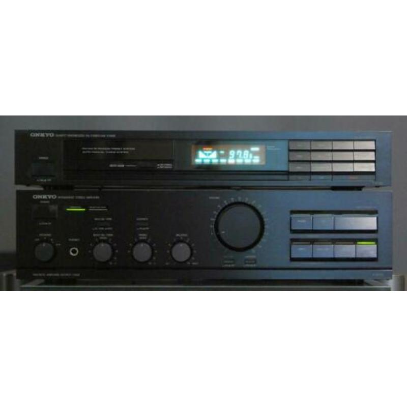 Onkyo A-8150 versterker en T-4130 tuner