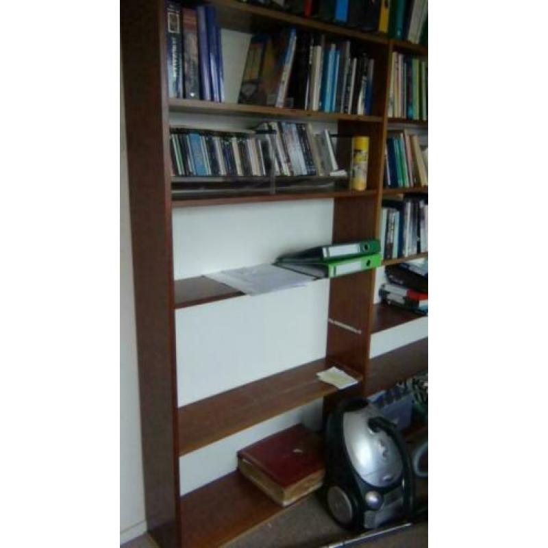Boekenkast flexibel formaat
