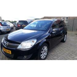Opel Astra 1.6 16V 85KW St.wgn. 2007 Zwart met leer/navi