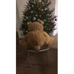 Leuke knuffelbeer 85 cm groot!