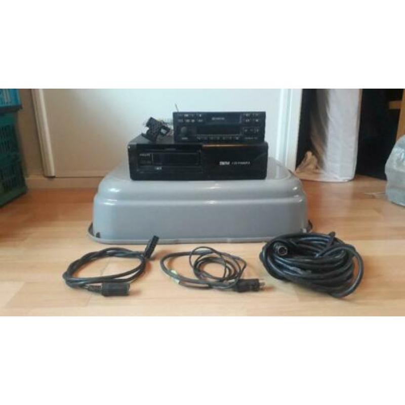 VERKOCHT BMW autoradio cassette speler met cd wisselaar