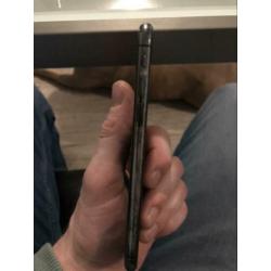 iPhone X 64gb gebarsten scherm.. zonder lader en oortjes..