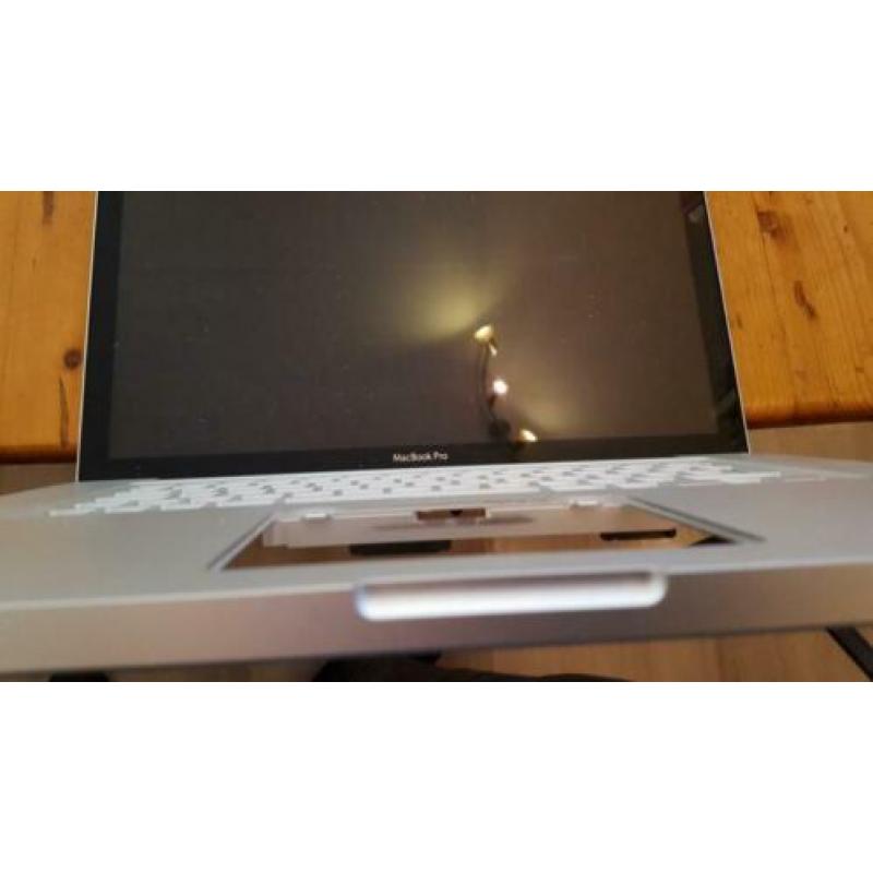 Behuizing Mac notebook pro uit 2011/2012 + onderdelen