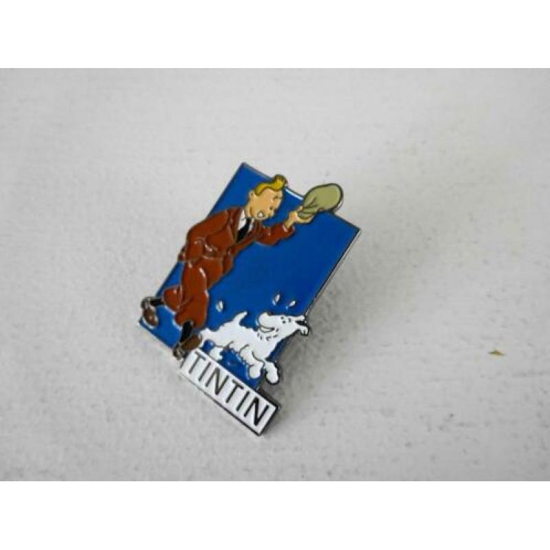 Kuifje pin speldje Kuifje met pet en Bobbie (blauw)