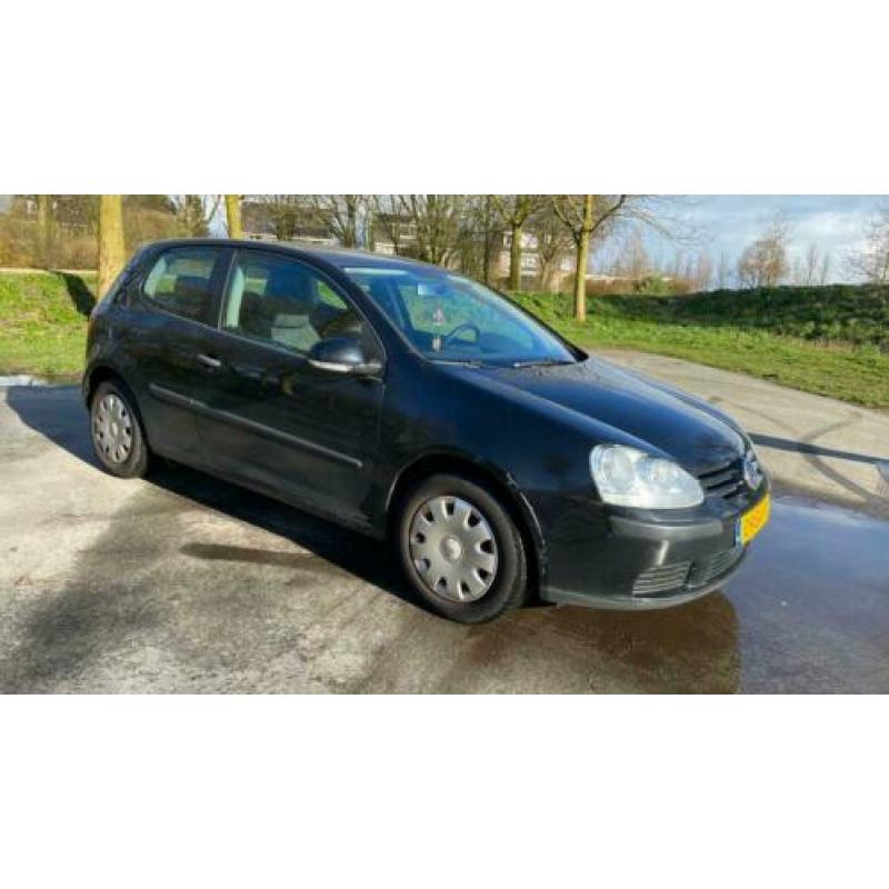 Volkswagen Golf 1.6 75KW 3D 2006 Zwart 1 jaar APK