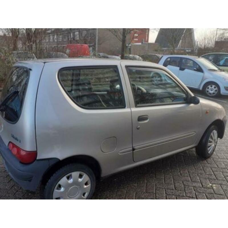 Auto fiat secento 1,1 1999 Met nieuw apka 2021