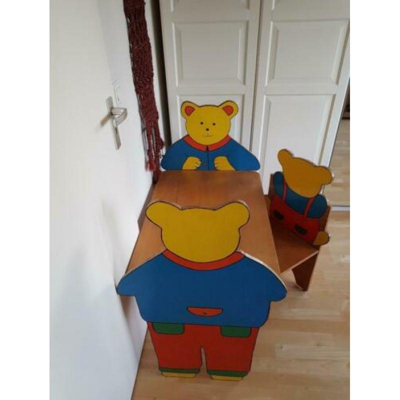 kindertafeltje en stoeltje