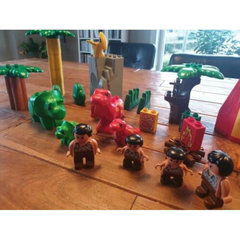 Duplo dinosaurussen, poppetjes oertijd etc