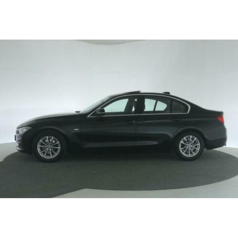 BMW 3 Serie 320i EDE High Executive [ Navi Leder Schuifdak ]