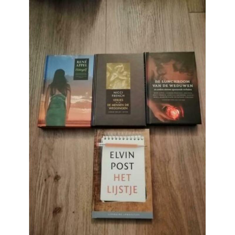 Diverse mini boekjes, zie foto's. € 2,- per stuk.