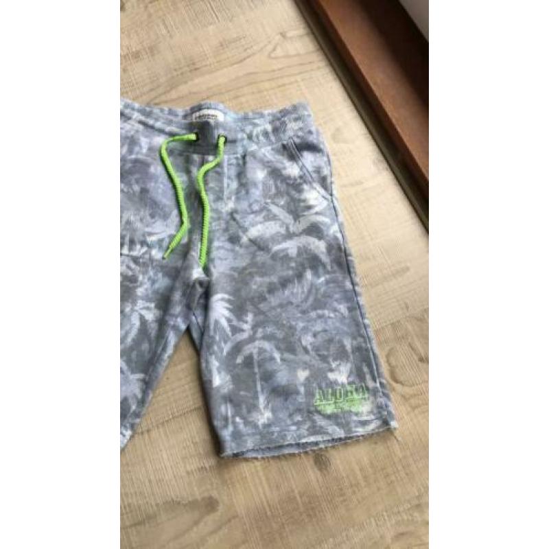 Als NIEUW: STOERE jogshort van VINGINO mt 10-140
