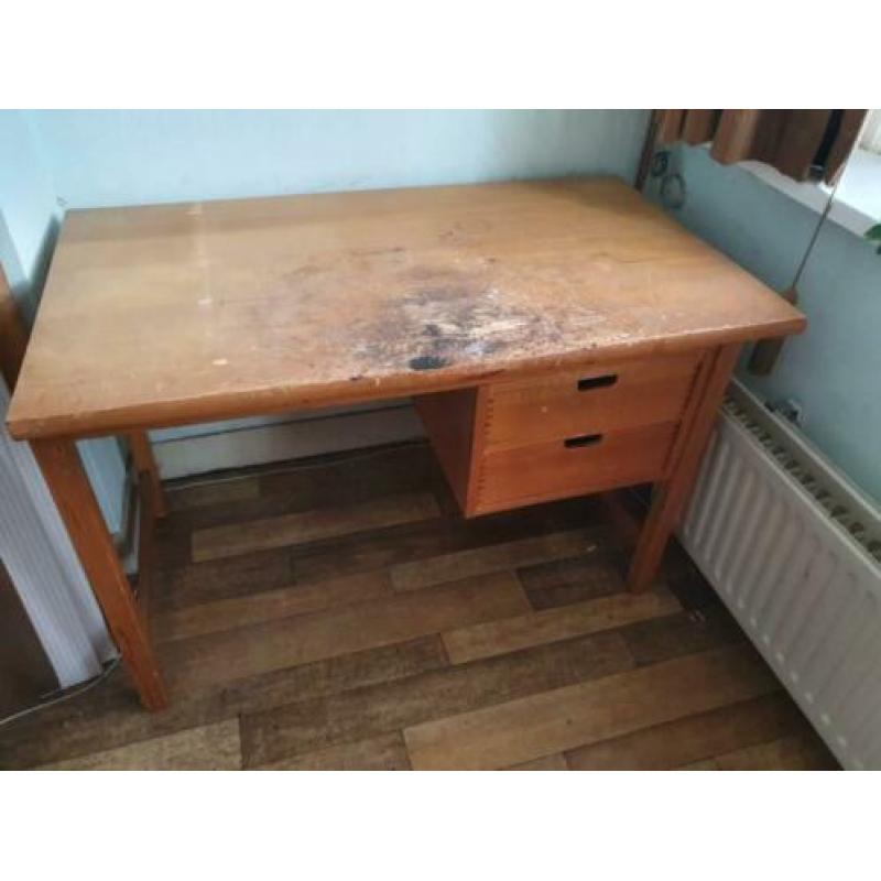massief grenen bureau